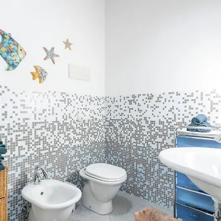 Casa Peler Al Benaco - Style, View & Pool Apartment