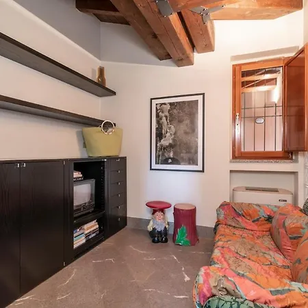 Casa Peler Al Benaco - Style, View & Pool Apartment *