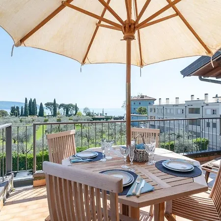 Casa Peler Al Benaco - Style, View & Pool